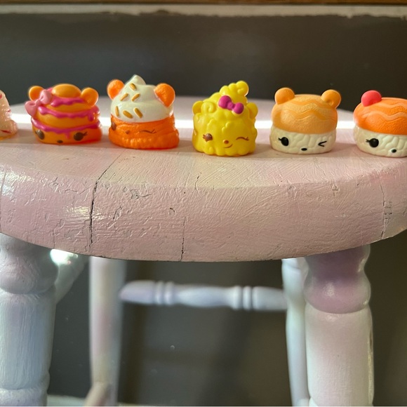 Grouping of Num Noms - lots of adorable little guys, for any collectors - Picture 3 of 14